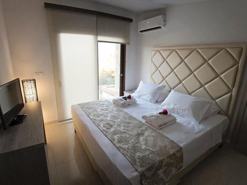 FD10A9FE31433B342E75BD57DFFBCDA9