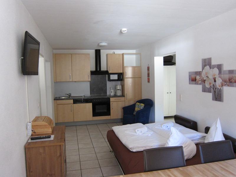 B7BBED57D414557E401A482C0AD63007