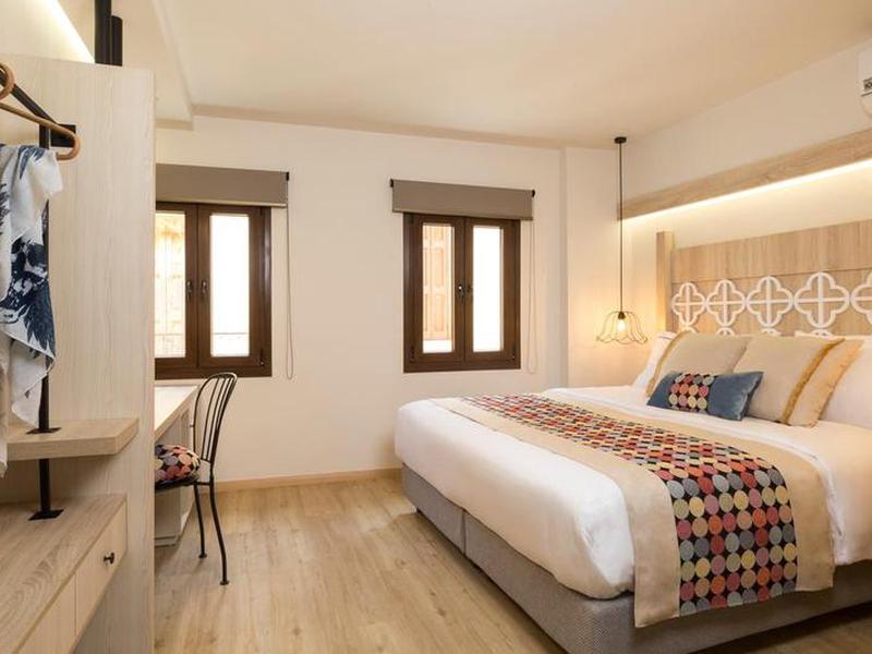 EB00194E6D48324EFF8C98323606EEBC