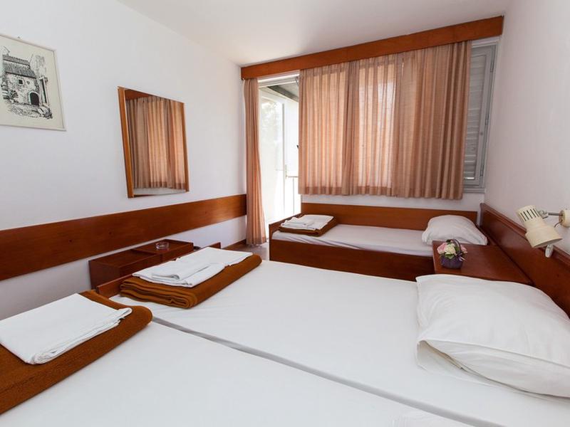 16C0C69F34BCF19F48E452B2B9D170DF