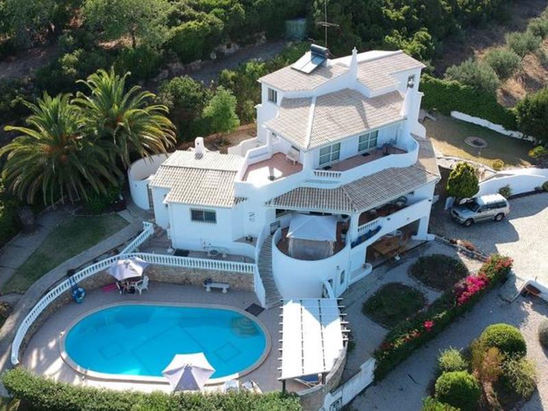 7B37FB6DA19AC467E5CE04C2415A5640