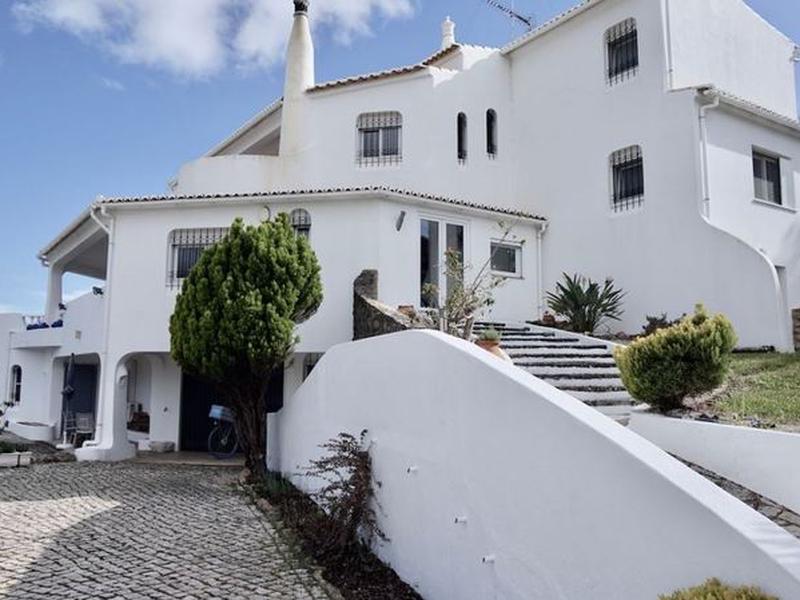 FE3A8ADBFC9CBE1F11E1ECD0AAD8079C