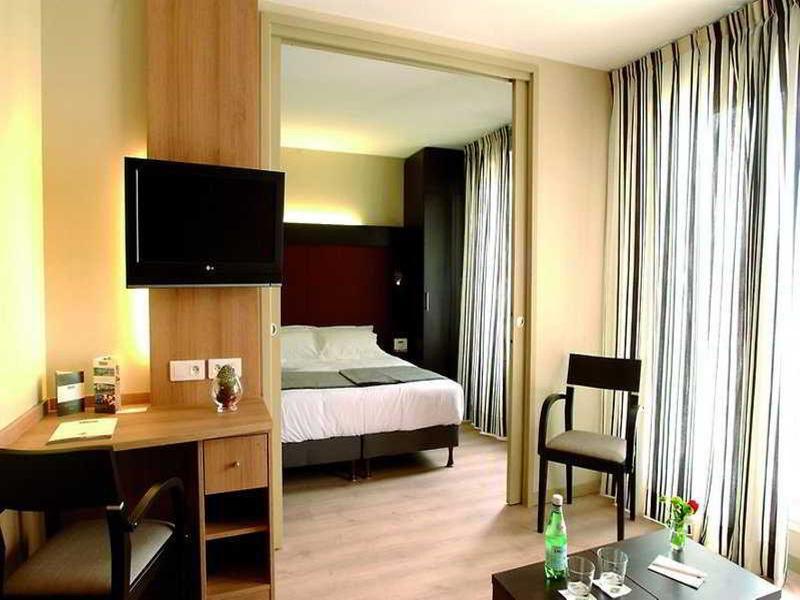 CA3F2AFF657F7B27B8402A986AD3898D