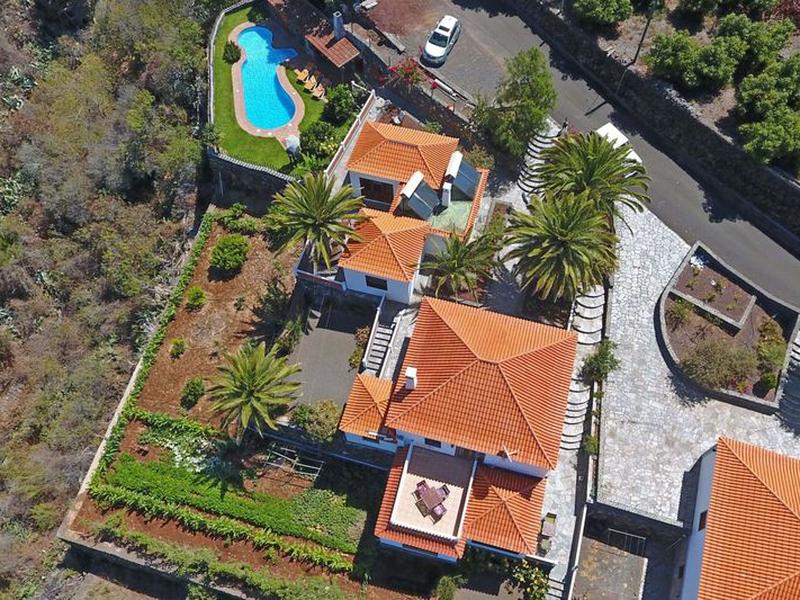 CB1583742466F1BDB1C10C382EF3B448