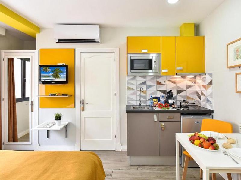 102E9F34C486162C32DE7D179F86DFE9