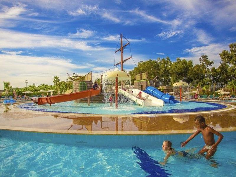 AB3137B59195D4921E8757EEB13956BC