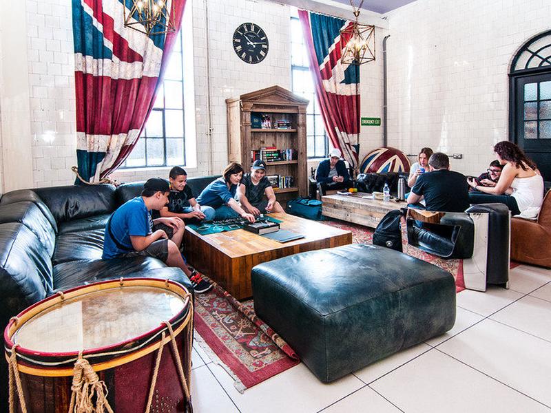 56CEBF3037964709C4A911AE637654B3