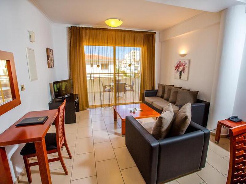 5872AB2C7BE5DC0F7CF24F2E47257F6A