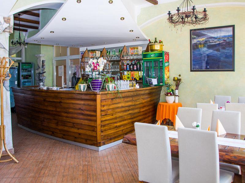 CE6EC2119B3D95194A1FBB926127FCAE