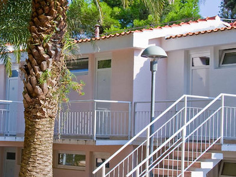 AB53635B57E2FC7A7B34FFABBD111405