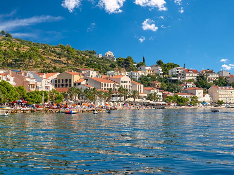 61AA6A6131D8B40330B9F5280F8E51B9