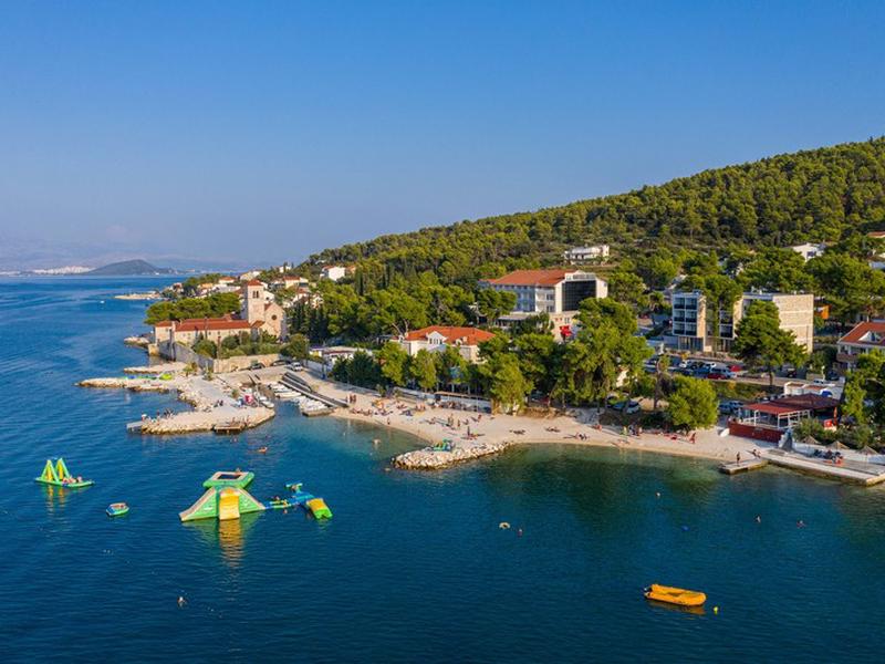 DB25ABDC9B77D3DC53751F9BCD3CAA3B