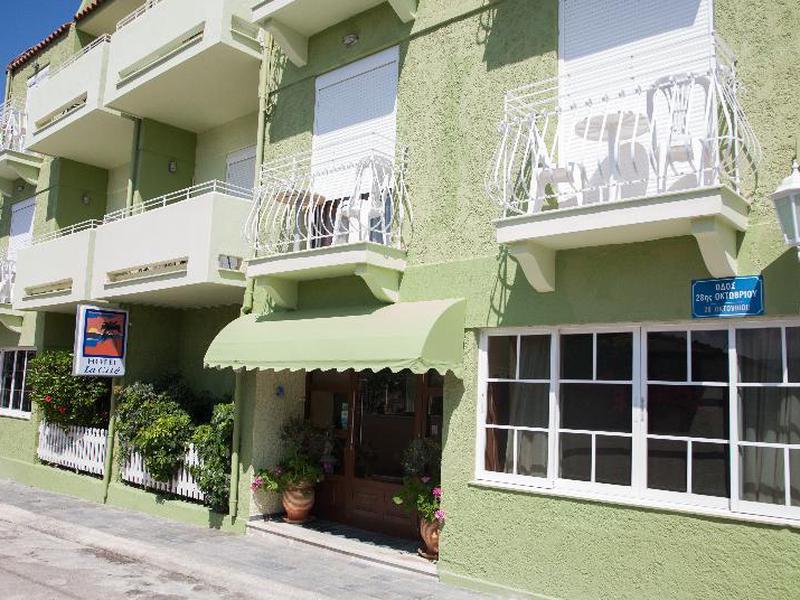 AE5AA5EDD0806E57C51DB651DDC7060C