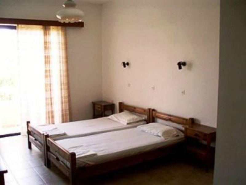 6B5932A4196F474B716D07492E3679ED