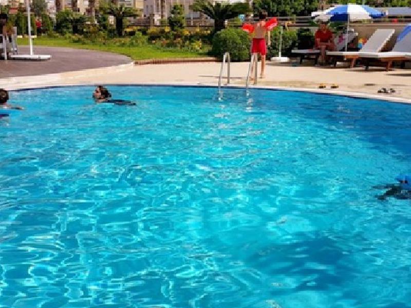 678C94E3FDEF42F02EFEE66FF8D9DEFB