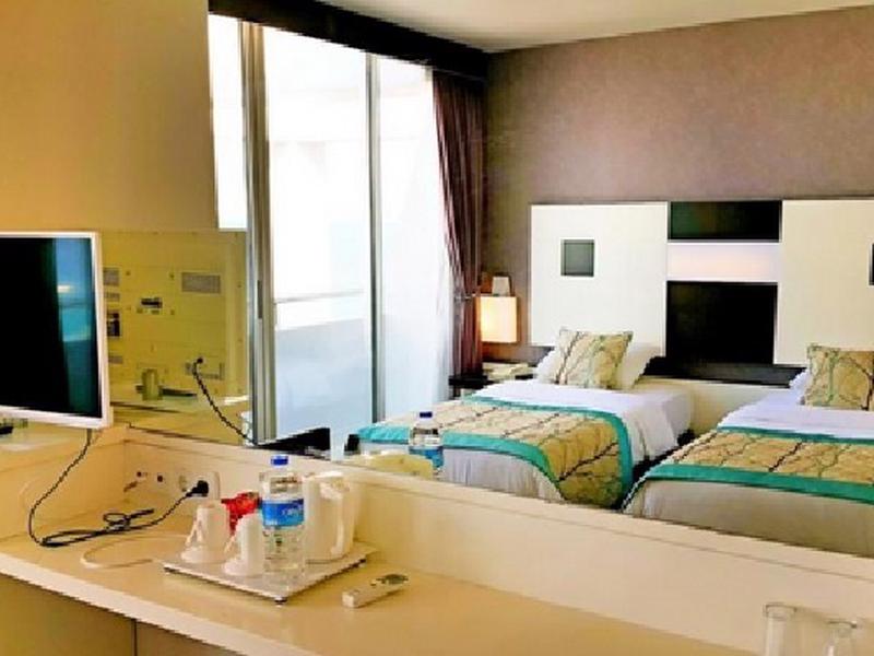 C687E9565DEB0D31E00FFFB3DD2CD228