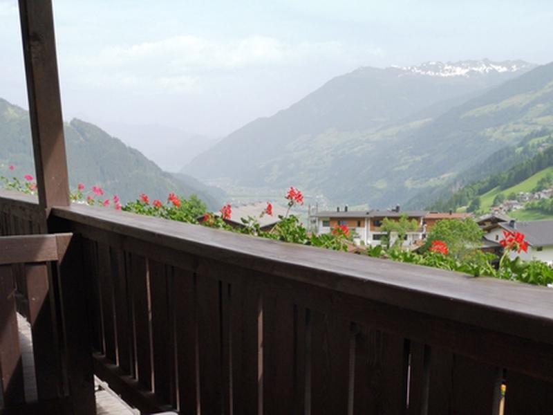 E9E5A0BAE647BABFAAD3D7528DA411F7