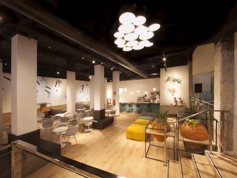 30E8AA447A85C43D4B0B89A800B2E441