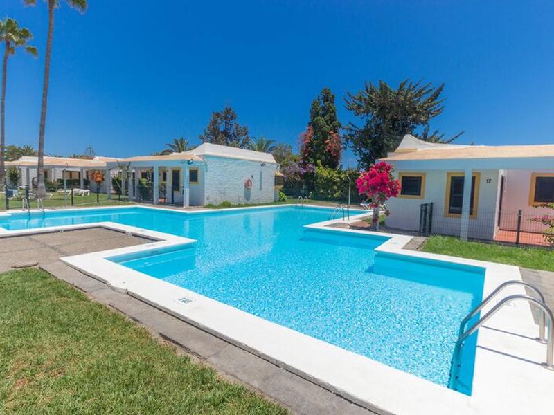 EC833FA6EC60A3386AA459DA7F9D5FC2