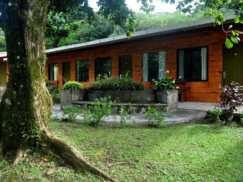 A6783B36036F2D1EF3C19D738E1FF1B8