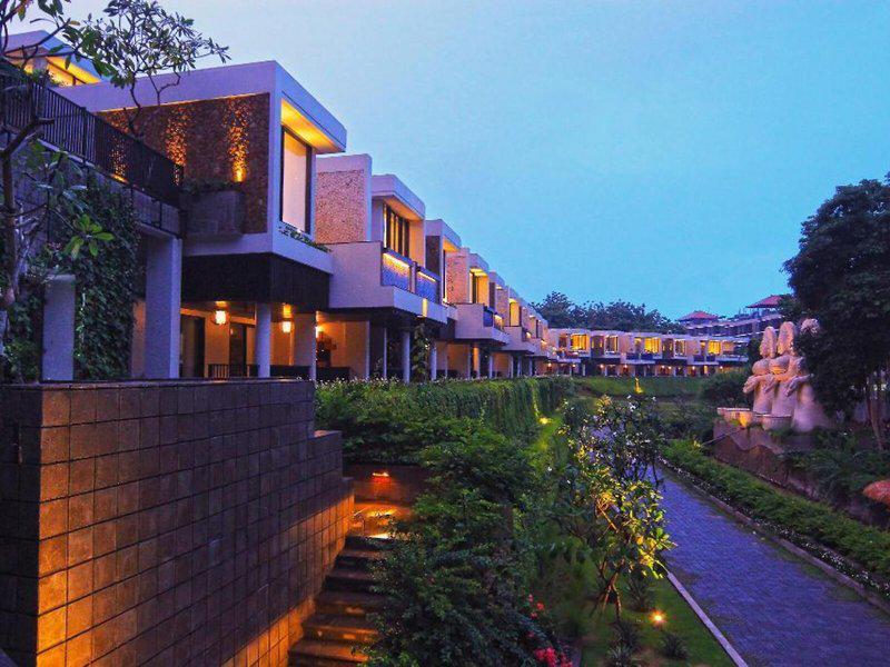 The Sterling Hotel & Villas