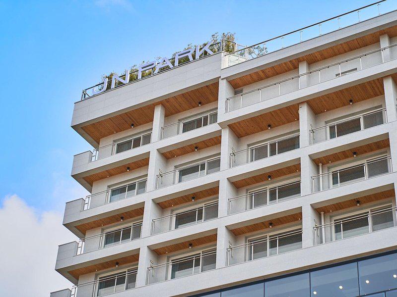 8553F21860D4B7D0D8C682D1F3951C30