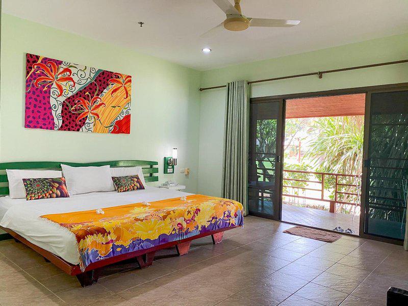 EAA5ED332A007DFE7AAB754F88BE2878