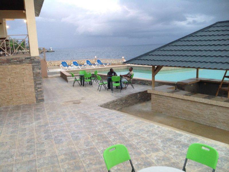 1D3F35E686E141A7FA89886A0B3A7AD7