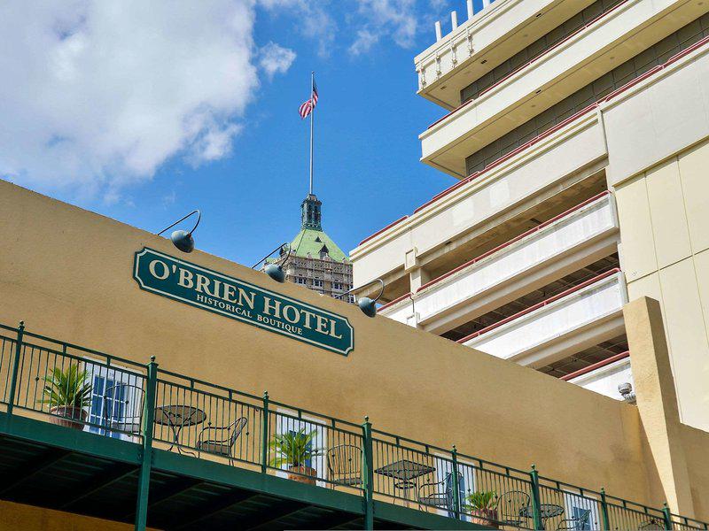 FB5BC4633557876D3719D852C7993885