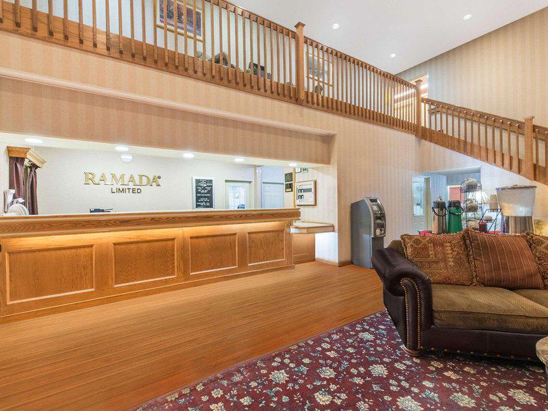 811AE03B6B0FB100C4D63DF83C21E191