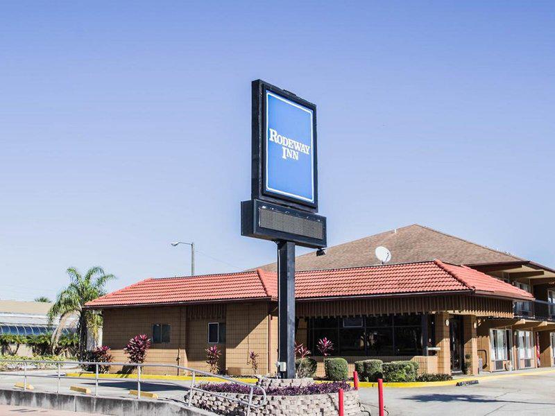 E0E118DEAFA941BB86003EFB706FEF93