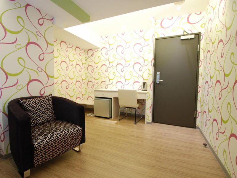 CB7A35D047431D9CA1A9D2F615434C28