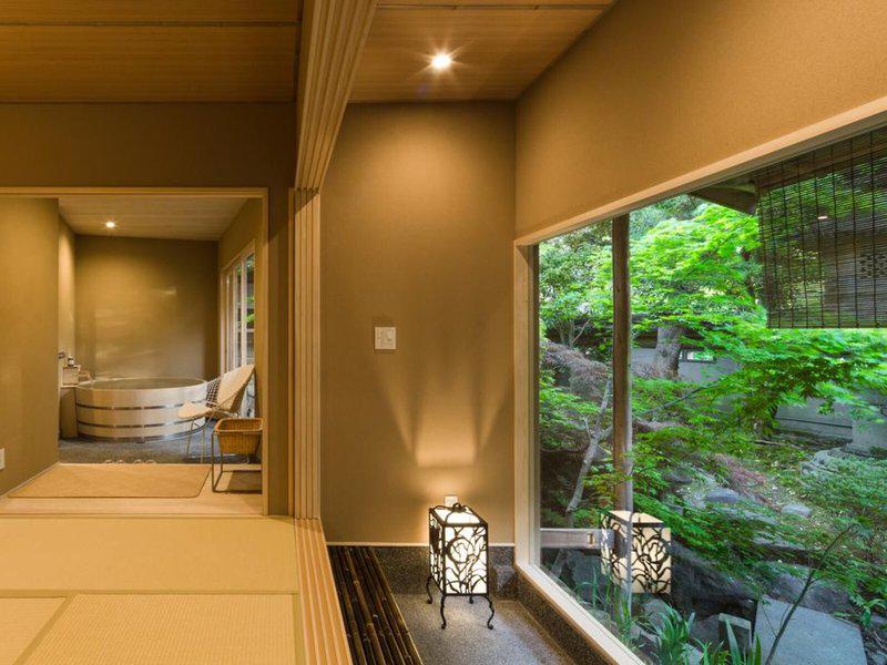 EBF992A962CA813541E9D0424B640BA7