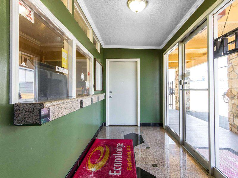 8D6493DE783A8C7AB7B32118402F7664