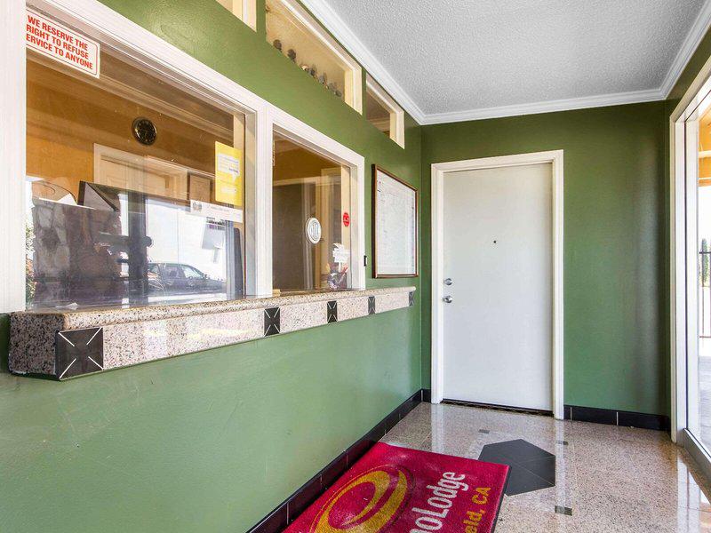 E0A1B86E55BF2D2786573525FFE3A4F8