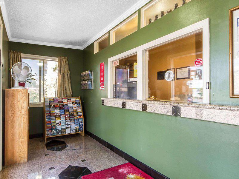 93B09422F7BB6DF2C37BD02F0D66738D