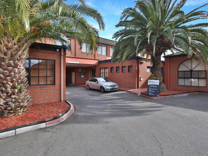 0F84138AAA6B6C4EB14A4E90AED496CB