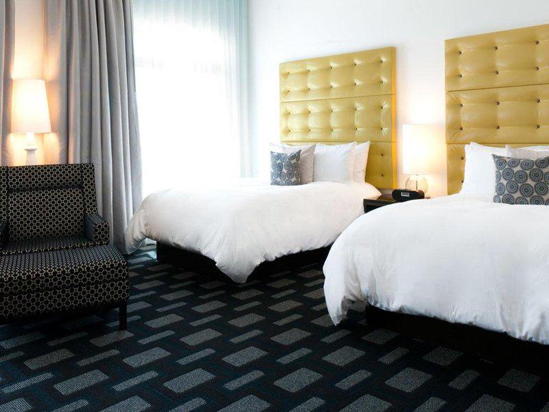 6ED4C9F9DFDD8CB52CB8BC40DB64BA7B