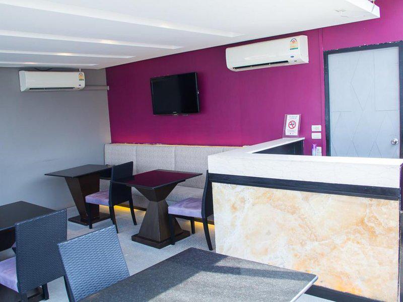 A80D88AEDF6A08E73AA1B903121D813D