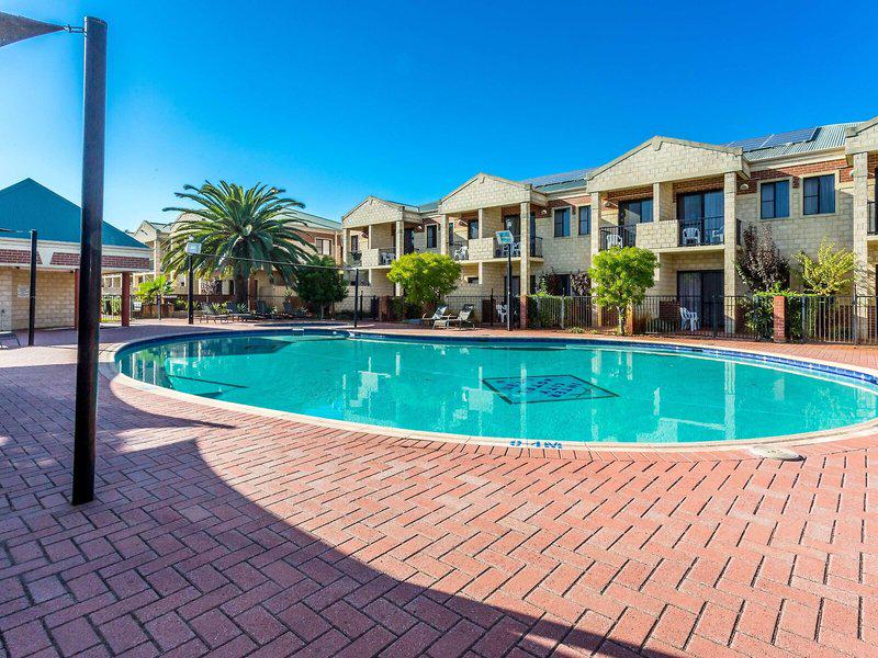 B81B60687FAD80224A72165603BD89EF