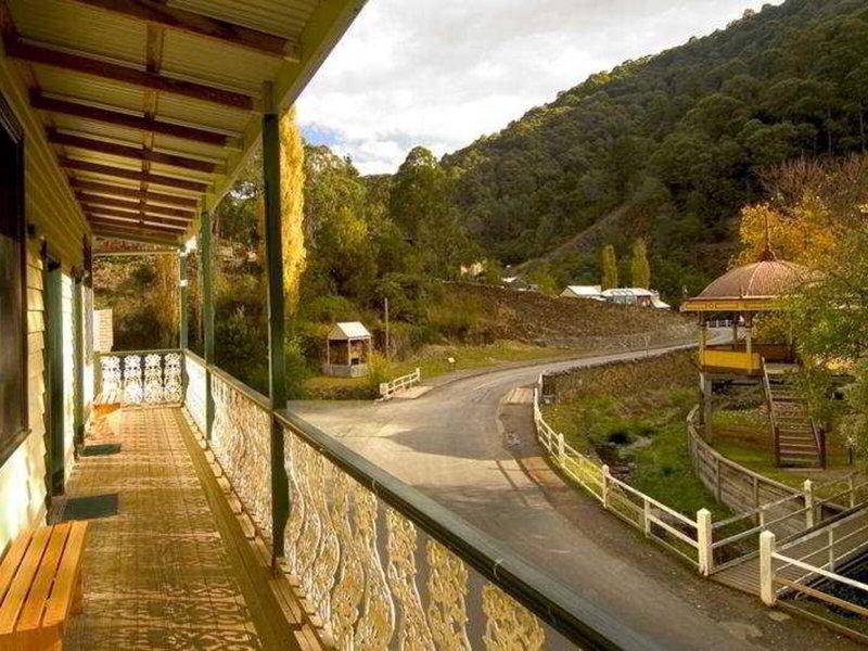 37A07BF16EE9D517CF37166204F34E38