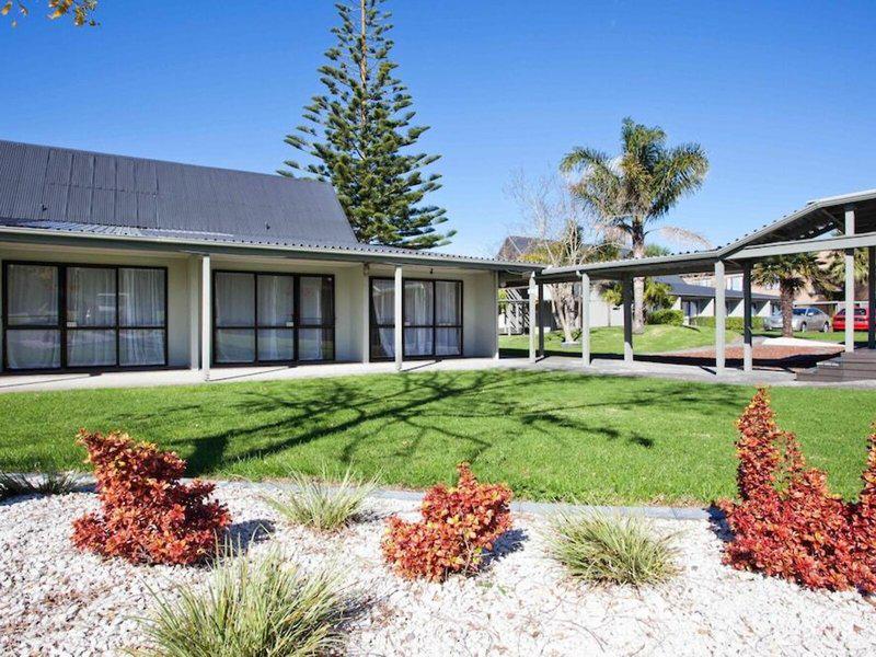 E45AFA490FEEE8563BBDB2C1CB8B6F24