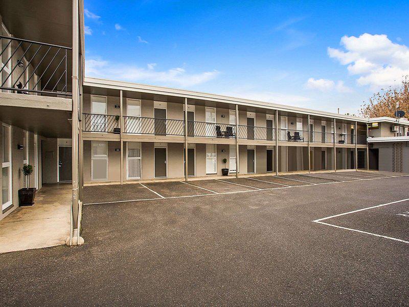 0546158ADC240A220D859840004B4548