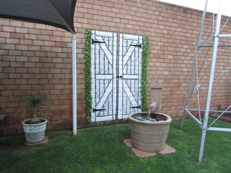 03CD17EE4991F8CBDE42E8861A50A46F