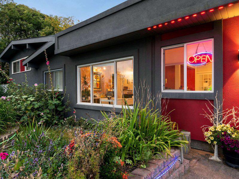 8B47DF7B97E84380BBB4DC5652313918