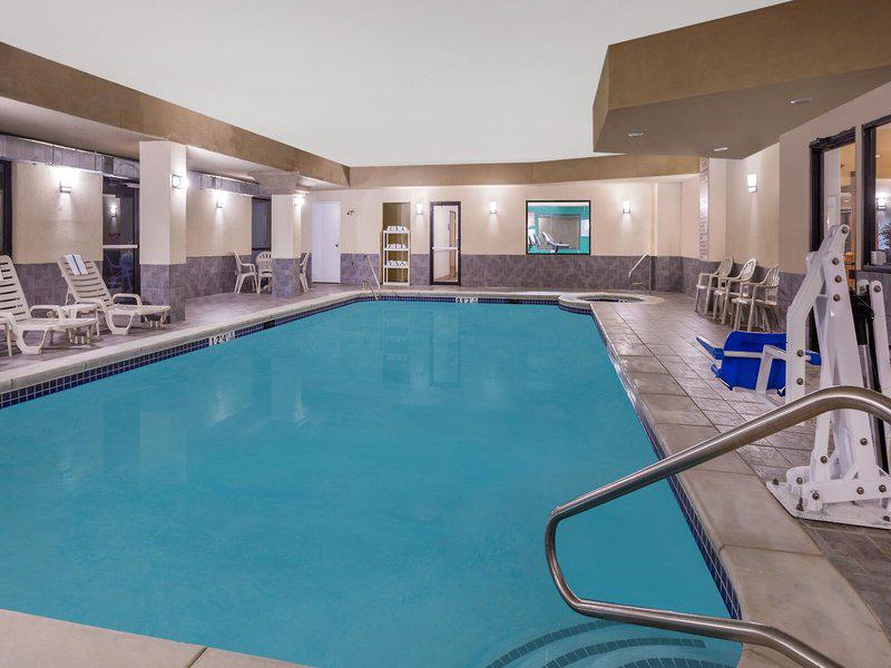 56D57C361A568C6614BD33089CAC42CB