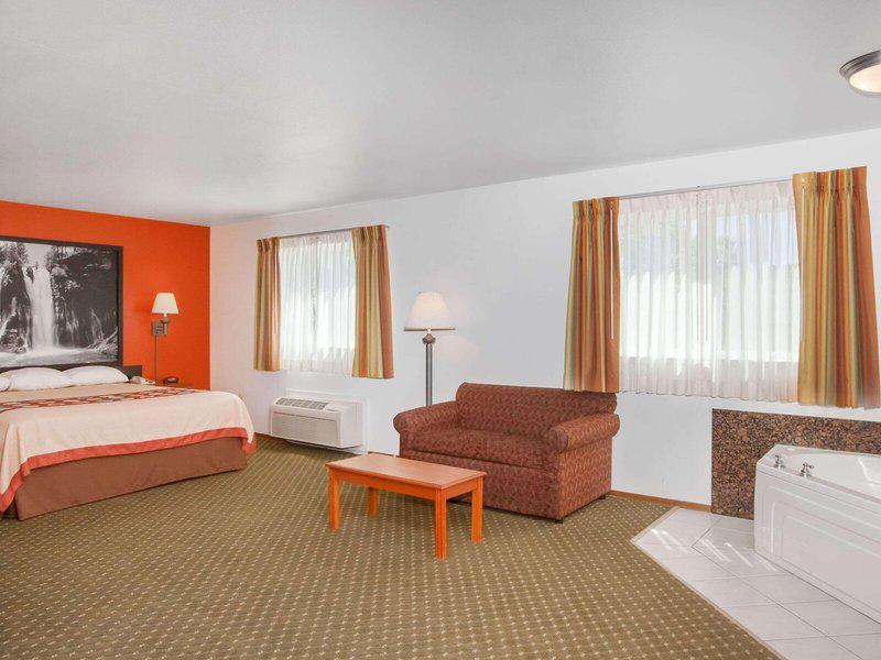 F88B00CDCA556B51B4E5302F190B5290