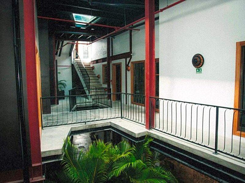 00BBE8EBA736D6132BB4E9E94D87B9ED