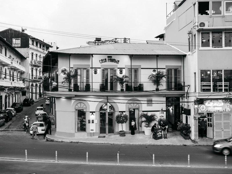 44287B3C876135493D4F769E85C302F9