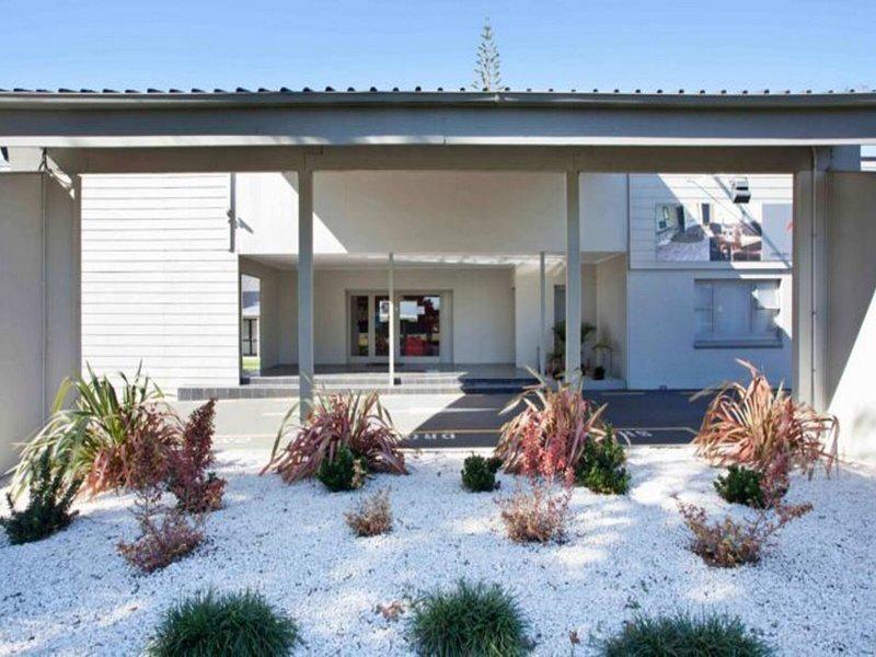 190E651E6F48B7B1A5B8224A9E1C81BC